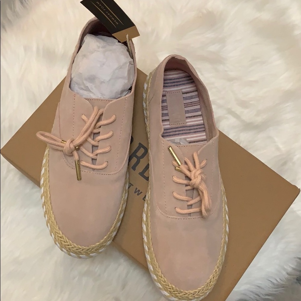 New! Crevo Blush Suede Lace Up Sneaker - Picture 2 of 8